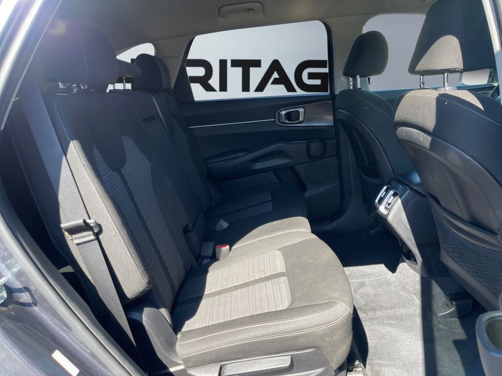 2022 Kia Sorento LX