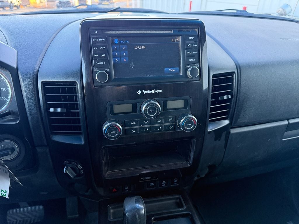 2014 Nissan Titan SL