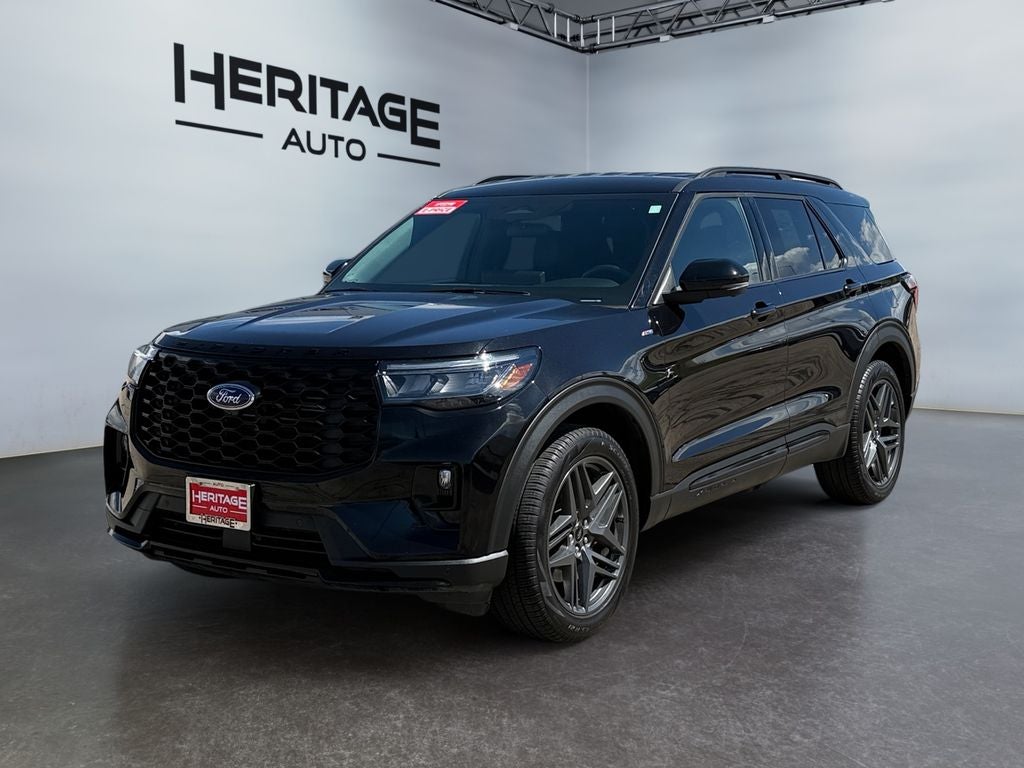 2025 Ford Explorer ST-LINE 4WD (PL535)'s photo
