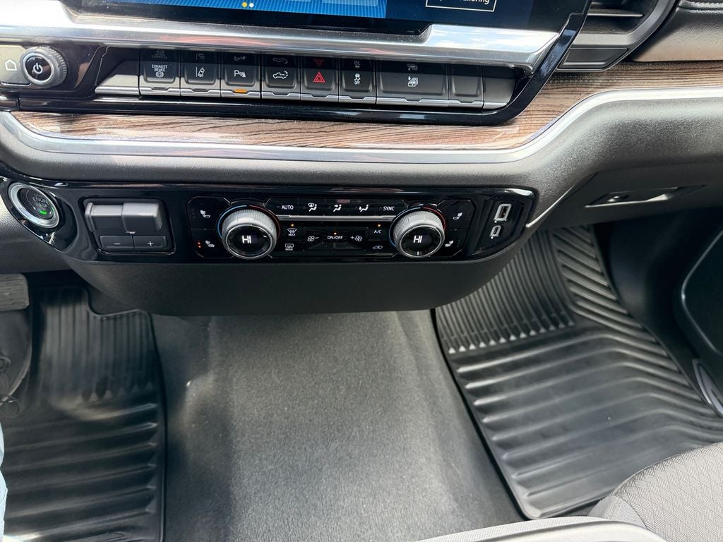 2025 Chevrolet Silverado 3500 HD LT